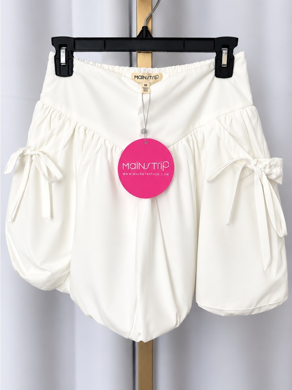 Main Strip Cream Bubble Shorts with Side Ties